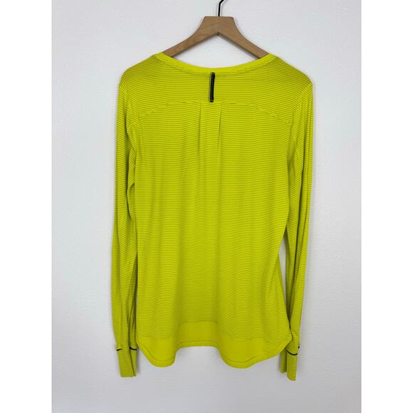 Lululemon Race Me Long Sleeve in Split Pea Size 8 - Picture 3 of 5